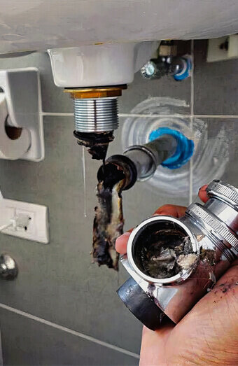https://bayswaterblockeddrains.com.au/uploads/2025/07/blocked-sink-36737.jpg