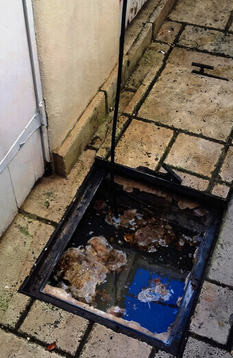 https://bayswaterblockeddrains.com.au/uploads/2025/07/hero-blocked-sewers-14060.jpg